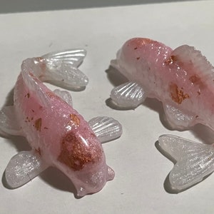 Rose gold flakes pink silver handmade lucky koi fish, lucky koi fish keychain, epoxy resin fish gift accessory keychain