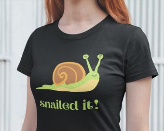 Snailed It zwaar katoenen uniseks T-shirt, grappige slak woordspeling, humoristisch hardloopshirt, shirt Silly Lazy Snail, katoenen T-shirt komische overwinning