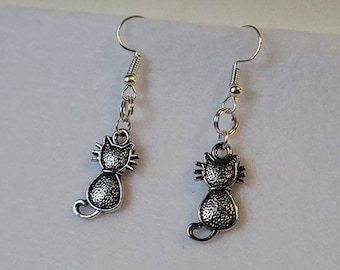Silver Cat Earrings, Charm Earrings, Kitty earrings, Cat Lover Gift, Gift for her, Dainty Earrings