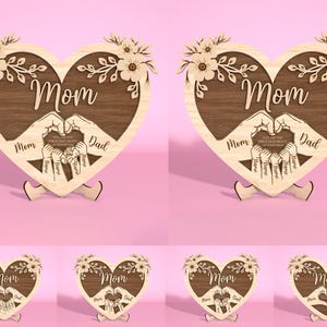 Niestandardowe nazwy Svg, plik cięcia kwiatów w kształcie serca i dłoni, dzień matki Svg, okrągły drewniany znak, dekoracja cytatu mamy Svg, Standdecor prezent dla mamy wycinany laserowo