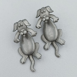 Vintage  earrings   Large Dog 3-D  Jewelry Co., Pewter