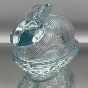 Vintage L.E. Smith Clear Glass Bunny Rabbit on Nest Covered Bonbonniere Candy Dish Trinkets, Spring, Easter