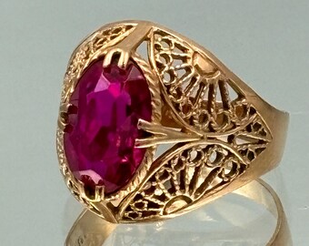 USSR-periode: prachtige vintage originele massief roségouden 583 (14 kt) Ruby Ring Sovjetring