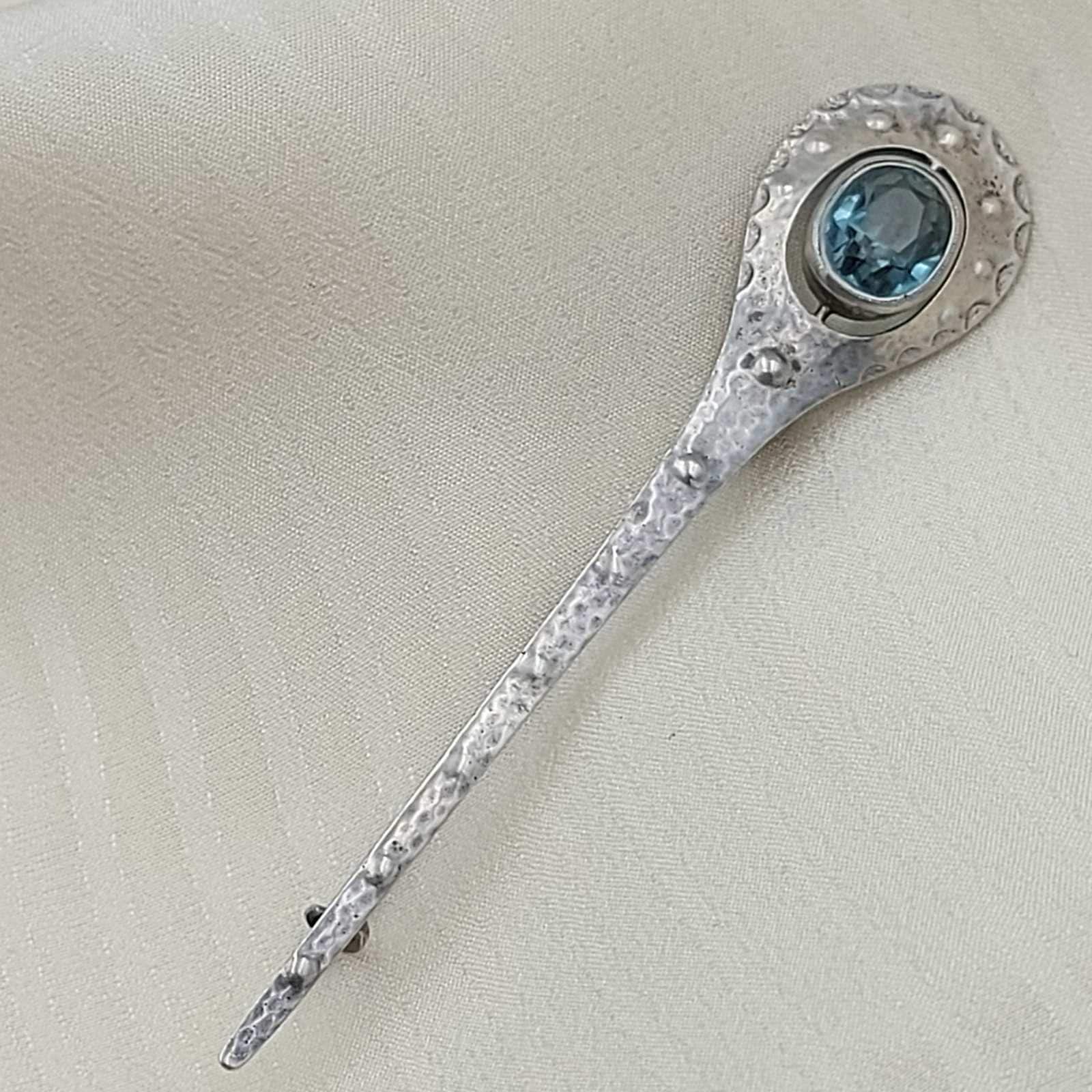 アールデコ アンティーク シルバー ブローチ | ブルー トパーズ