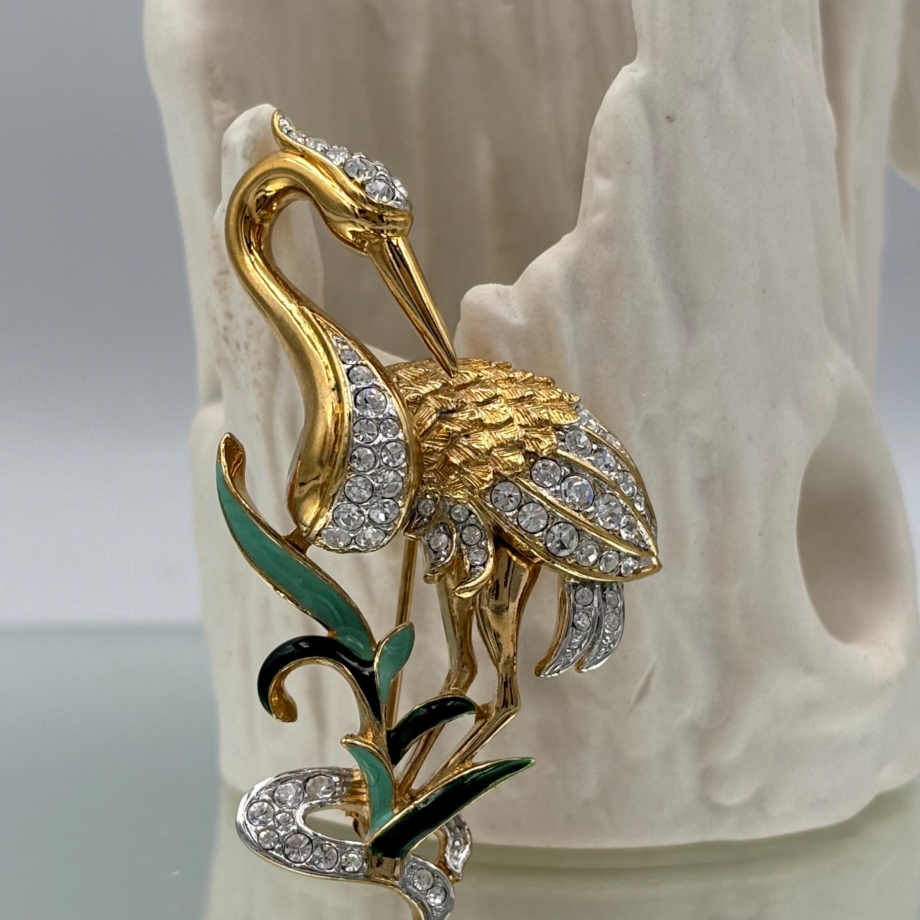 YSL イヴ・サンローラン　ゴールド 鳥　バード　ブローチ YSL イヴ・サンローランゴールド 鳥バードブローチ