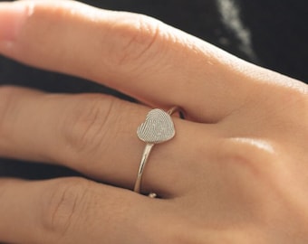 Custom Fingerprint Ring,Dainty Fingerprint Heart Ring,Tiny Fingerprint Ring,Fingerprint Jewelry,Personalized Mother Gifts,Christmas Gifts