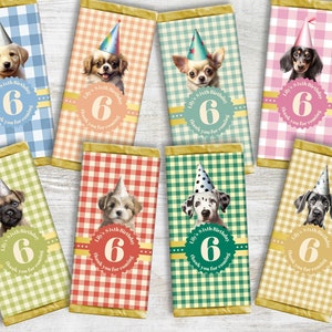 Puede incluir: Ocho envoltorios de barra de chocolate personalizados con diferentes razas de perros que llevan sombreros de fiesta. Cada envoltorio tiene un patrón de cuadros vichy y dice "Lily's Sixth Birthday" con un número 6 y "Gracias por venir".