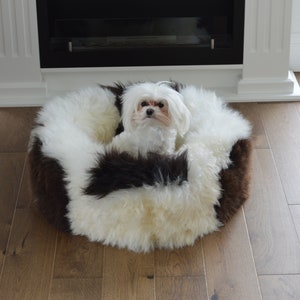 Real Sheepskin Dog Bed, Cat Bed, fur cozy soft bed, Premium Quality sheepskin for dogs, cat SIZE