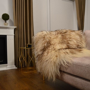 Real Icelandic Sheepskin Rug Scandinavian Decor Sofa Sheepskin throw Chair Cover Natural Sheep Skin Rugs Unique Color