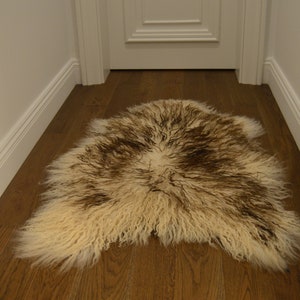 Natural Icelandic White-Brown Curly Genuine Sheepskin Rug, Single Pelt, Sheep Skin Rug, Sheepskin Throw