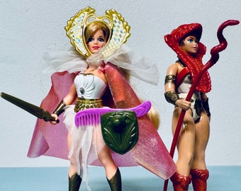 Vintage 1984 She-ra and Teela female warriors  motu pop action figures set nice!