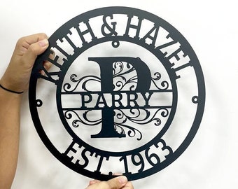 Metalowe tabliczki z inicjałami, personalizowane metalowe tabliczki z nazwiskiem, metalowe napisy na ścianę, tabliczki z nazwiskiem, prezenty na rocznicę ślubu, dekoracje do wnętrz