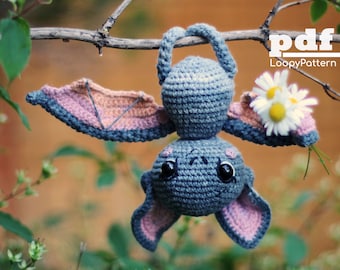 Patrón de ganchillo de murciélago, patrón de amigurumi de murciélago para Halloween, descarga digital en PDF, linda decoración de ganchillo para Halloween, en inglés y alemán.