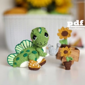Crochet pattern dinosaur amigurumi Spinosaurus, PDF Digital Download, crochet flower  tutorial, DIY amigurumi garden toy
