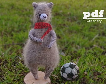 Alpaca George Häkelanleitung. Amigurumi Fuzzy Plüsch Lama Fußball Spieler Spielzeug. PDF Anleitung von Crochery