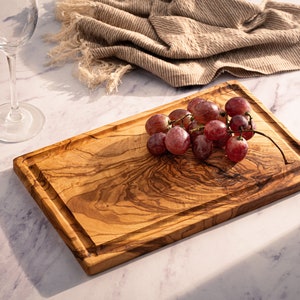 DARIDO olivewood Rustic cutting board with groove 30x18 cm- Handmade - kitchen serving board for vegetables, fruit and meat