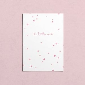 Tarjeta 'Hola peque' para bebé recién nacido - Tamaño A6, impresa en papel 100% reciclado