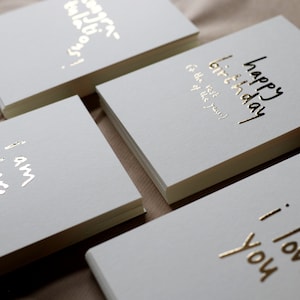 Offre : 4 cartes uniques avec impression feuille d'or