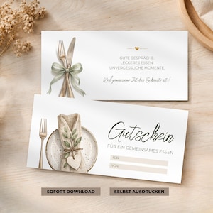 Pode incluir: Dois vales-presente retangulares com ilustrações em aquarela de talheres amarrados com uma fita verde sálvia e um prato com um guardanapo e um ornamento de coração. O texto inclui GUTE GESPRÄCHE, LECKERES ESSEN, UNVERGESSLICHE MOMENTE, Gutschein e FÜR EIN GEMEINSAMES ESSEN.