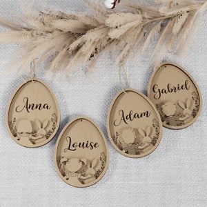 Easter Eggs | Child with his Easter bunny | Personalized wooden decoration with engraved first name | To place or hang