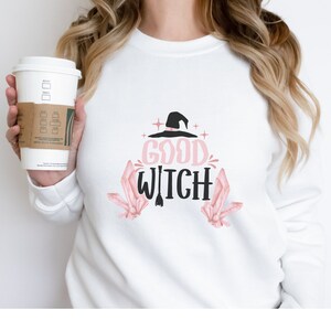 Goede Witch Crystal Sweatshirt, Witch Hat Jumper, Witchy Things Jumper, Crystal Lover Gift, Witchcore, Witchy Gift, Gift voor haar, Gift voor Witch