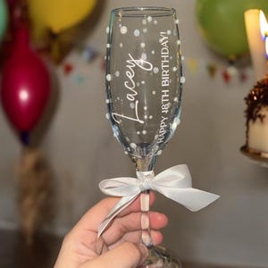 Flute da champagne personalizzato per compleanno, bicchiere da champagne di buon compleanno, regalo per compleanno, 18° compleanno, regali di compleanno per lei