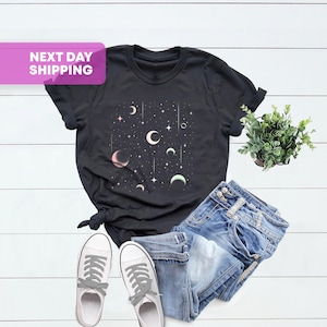 Camiseta celestial, camiseta com estampa da lua, camisetas da lua, astrologia com as fases da lua, camiseta feminina com presente da lua, presente para ela, tingimento de roupa