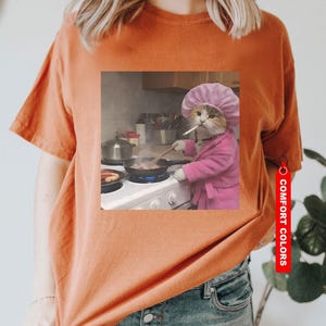 Funny Housewife Cat T-Shirt, Vintage Cat T-Shirt, Gen Z Joke Shirt, Cat Lover Gift, Funny Kitty Shirt, Cool Cat Shirt zdjęcie 9