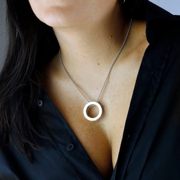 Large Silver Circle pendant necklace, eternity circle chain necklace, silver open ring pendant necklace.