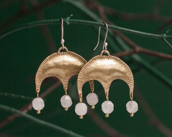 Gemstone arch earrings, medieval byzantine brass jewelry. Agate, chalcedony, jasper earrings. Long dangle matte gold renaissance earrings.