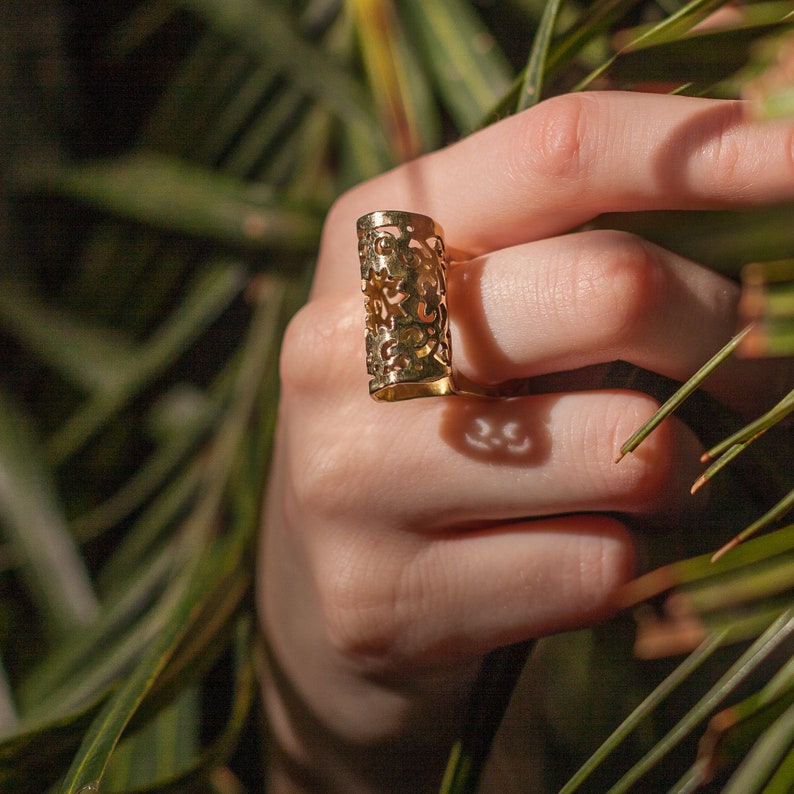 Chunky lace filigree ring, statement textured gold ring. Large hand forged boho ring, aesthetic bold indie jewelry. Unique big cocktail ring image 7