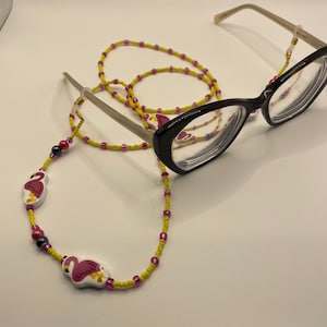 Cute pink flamingo Glasses Chain, mask holder, badge holder, Reading Glasses Holder, Teacher Gift, Mother’s Day gift,