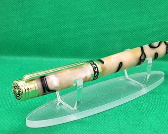 Gold Oyster Pearl Mysterious Sky Fountain Pen for people who write with STYLE.