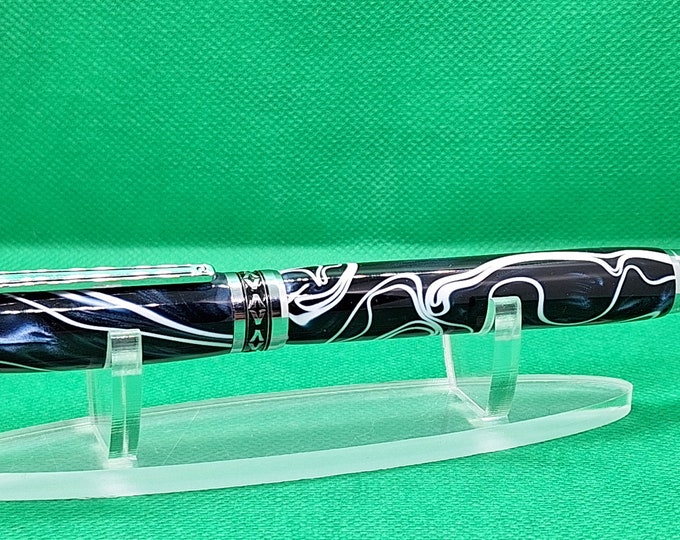 Blue Cyclone Mysterious Sky Fountain Pen for People Who Write With