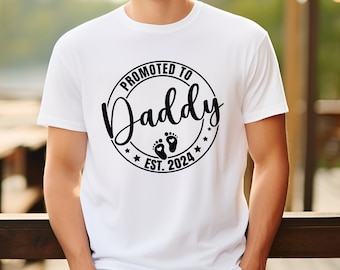 Promoted To Daddy Est. 2024 T-Shirt: Baby Announcement Gift