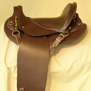 MacClellan Leather Western Horse Saddle: Endurance Cutback Design
