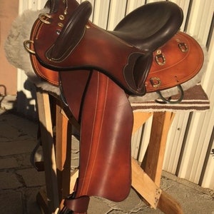 Leather Australian Stock Saddle: Half Breed Barco Style, 16 inch