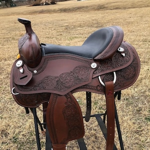 Hand Tooled Leather Western Saddle: 16-inch Barrel Saddle with Headstall