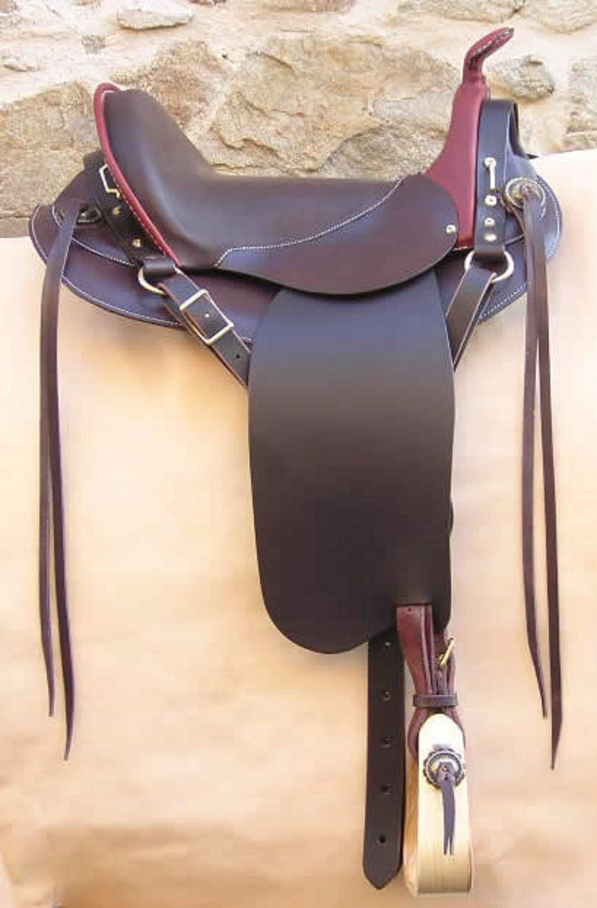 Endurance Leather Beautiful Western Saddle Cutback Skirts English Rigging, Round Pommel, Slick