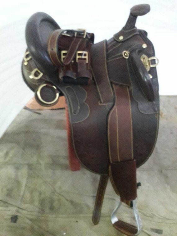 Selle de cheval en cuir de style australien avec corne