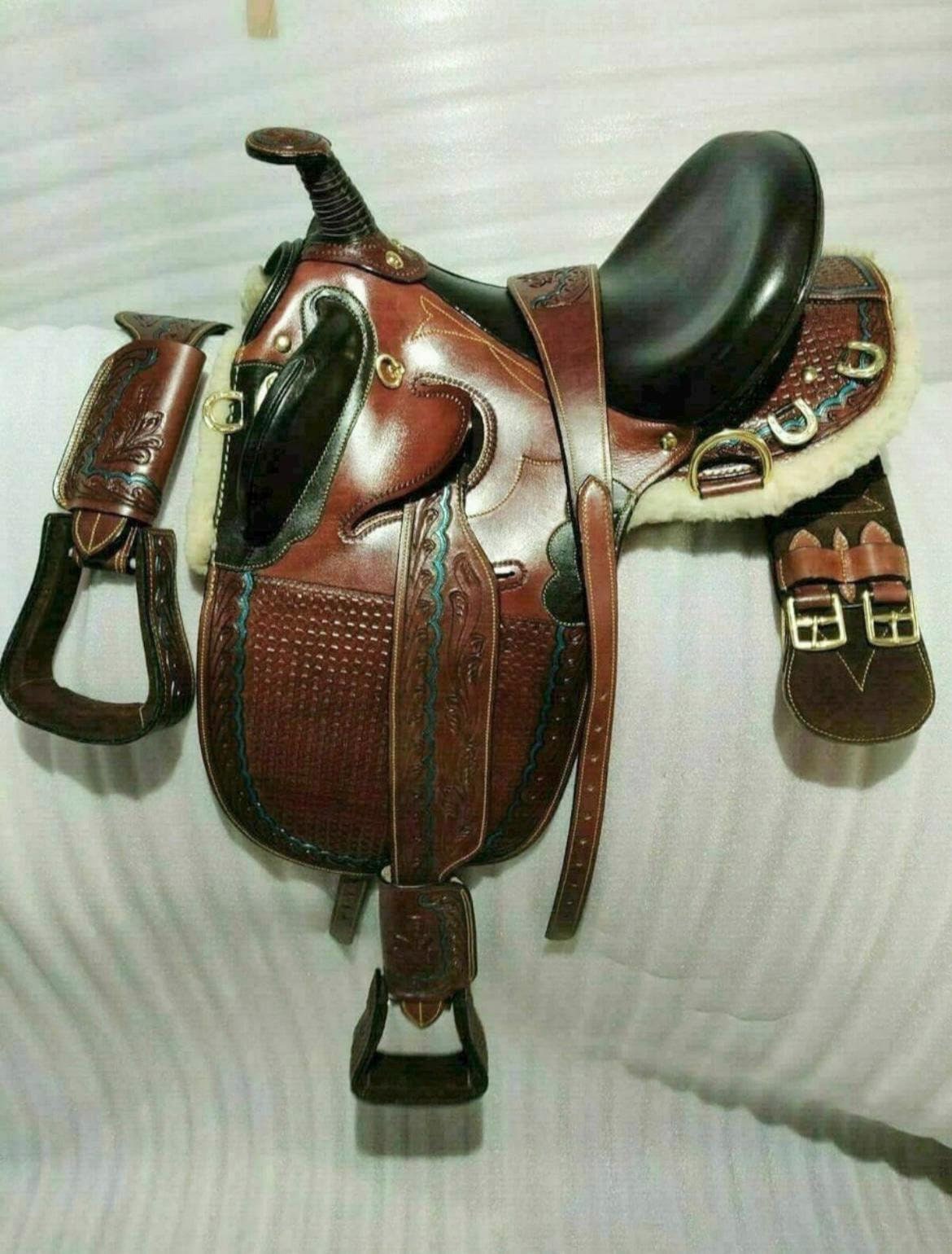 Nouvelle selle australienne en cuir avec klaxon marron