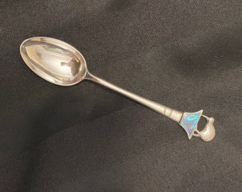 New Zealand Silver Spoon