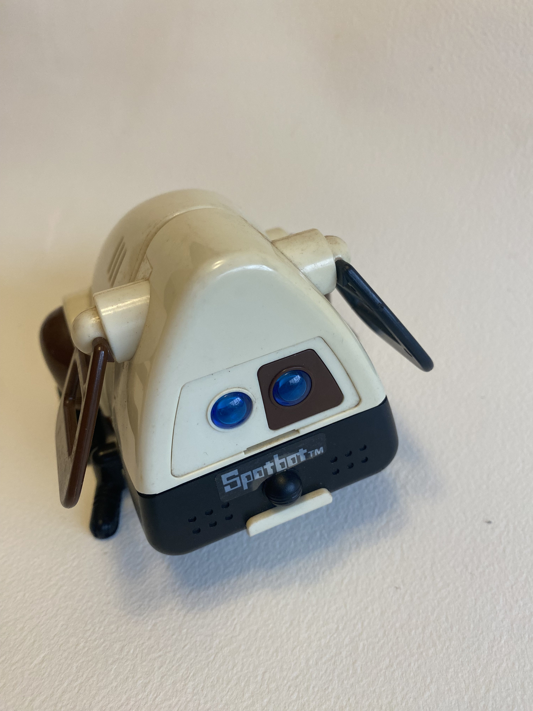 Tomy spotbot sale