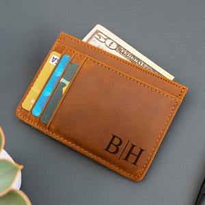 Tarjetero delgado personalizado, tarjetero minimalista de cuero, regalo para el Día del Padre, para esposos, novios, hombres, papás.