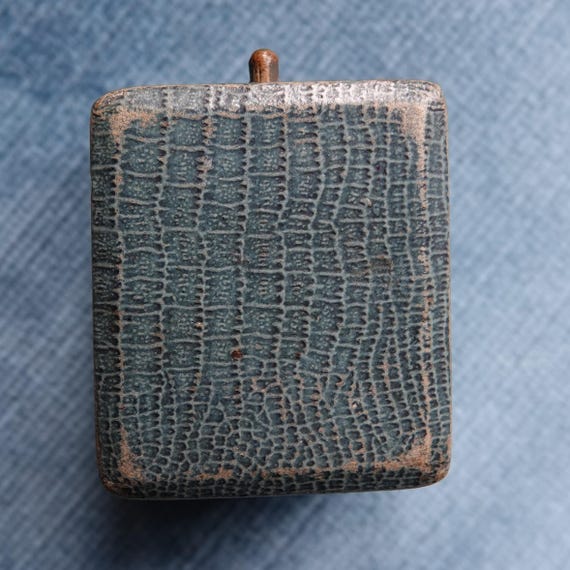 Antique ring box/Presentation box for ring/Leathe… - image 10