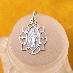 Small silver Madonna medal/French art nouveau Madonna pendant/Catholic charm/Round Religious medal/First Communion gift/Christening present