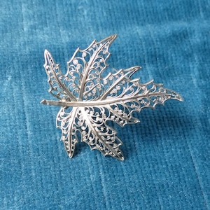 Silber Ahornblatt Brosche/Kanada Blume Anstecknadel/Vintage SJC markiert Schmuck/Filigrane Blatt Anstecknadel/Ansteck Brosche/Zarte Silber Brosche