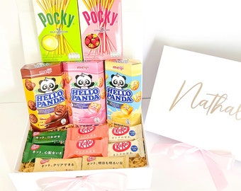 Coffret Cadeau Snacks Japonais | Cadeau pour Amateurs du Japon | Box de Snacks Asiatiques | Boîte à Collation avec Kit Kat & Pocky