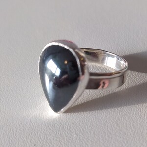 Handmade Sterling Silver natural Hematite Ring: Teardrop shaped Stone, Size 7.5