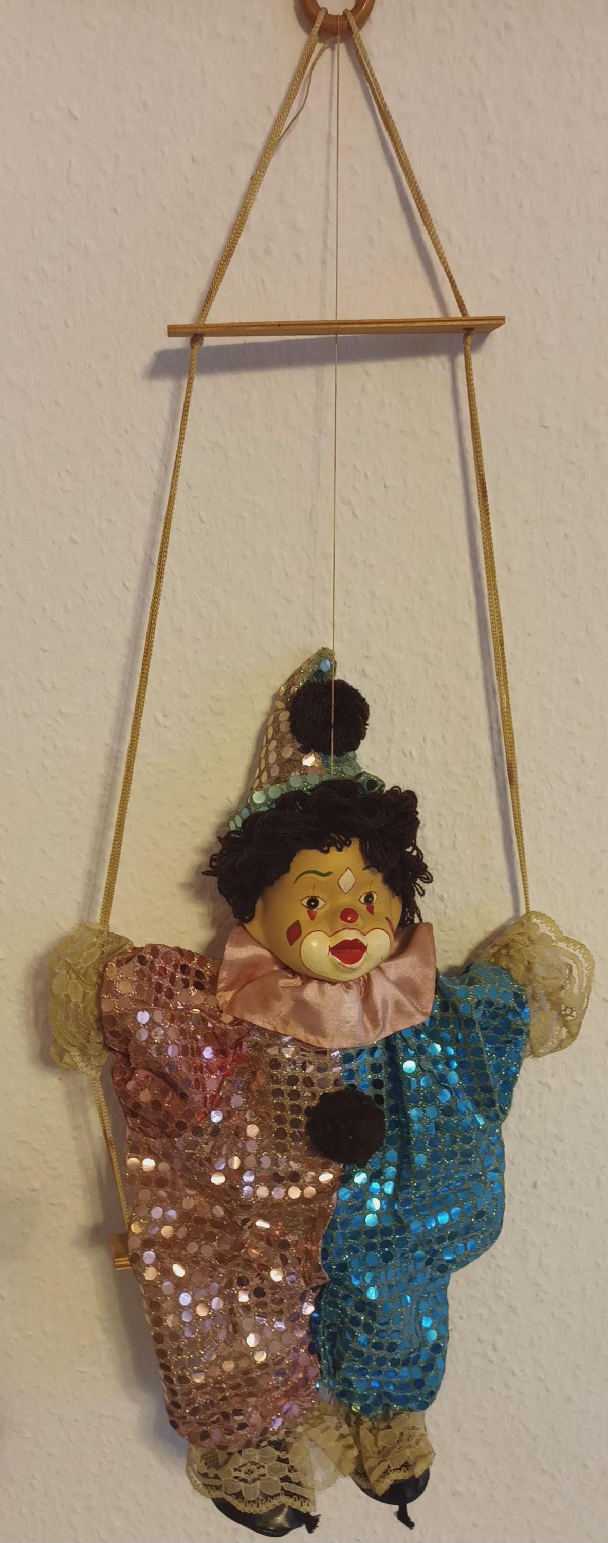 Poupée clown sur sa balançoire : Achat occasion | Autres décorations Très bon état